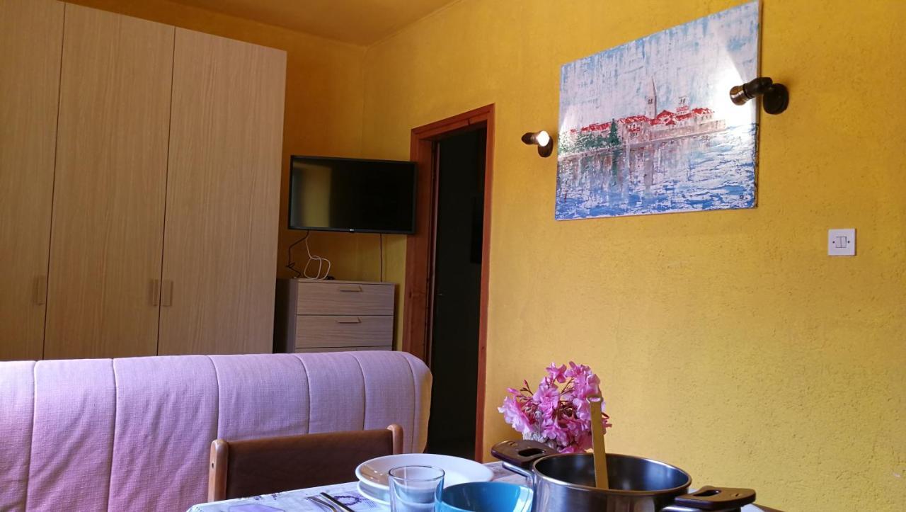 Moratto'S Apartments อูมัค ภายนอก รูปภาพ